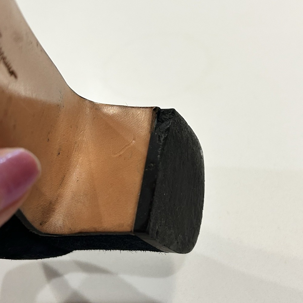 Salvatore Ferragamo Classic Black Suede Leather Closed Toe‎ Pump Heels Shoe 8 AA - Picture 11 of 15